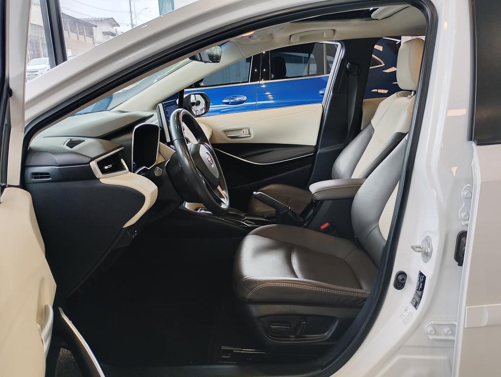 TOYOTA Corolla - Foto