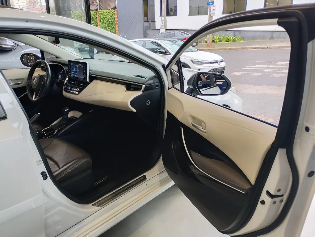 TOYOTA Corolla - Foto