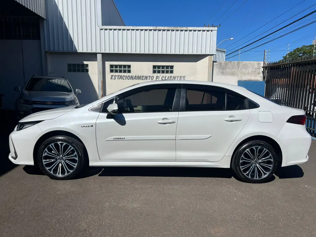 TOYOTA Corolla - Foto