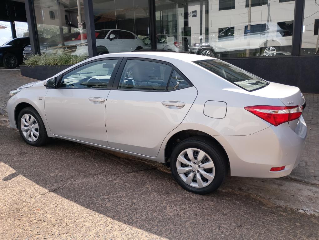 TOYOTA Corolla - Foto