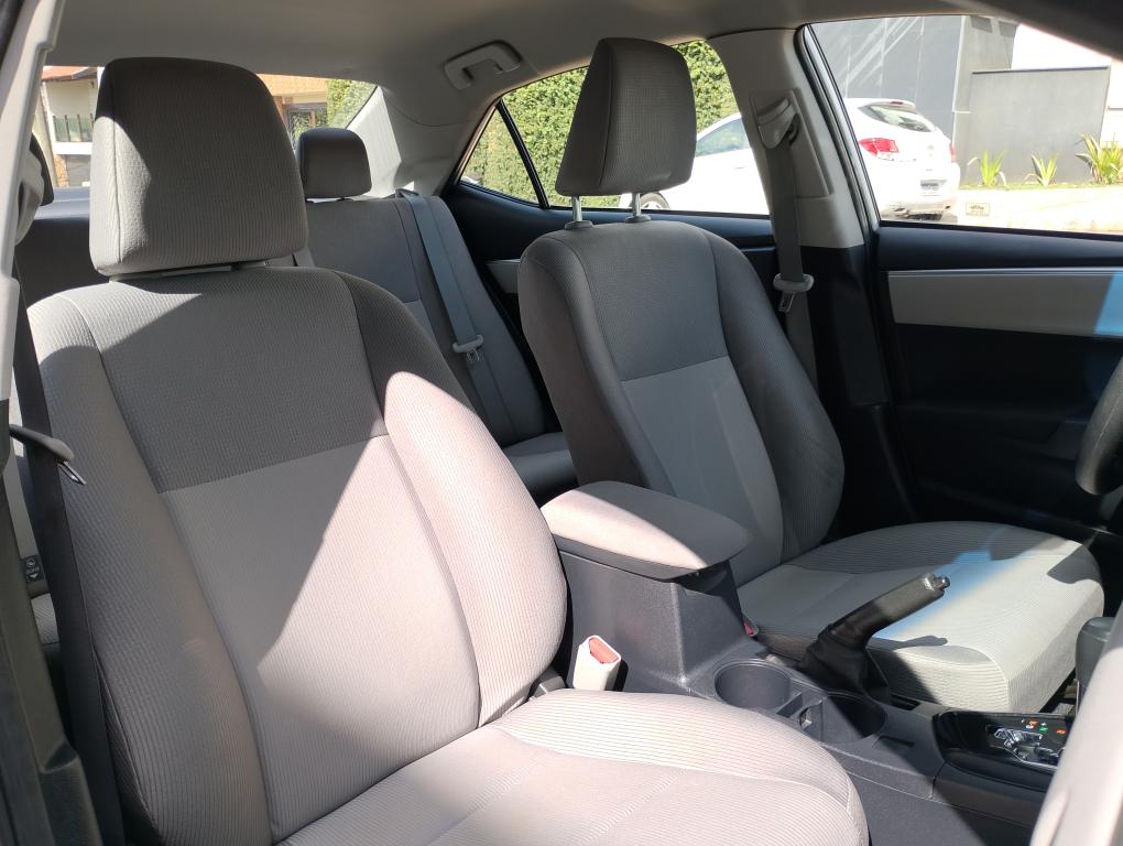 TOYOTA Corolla - Foto