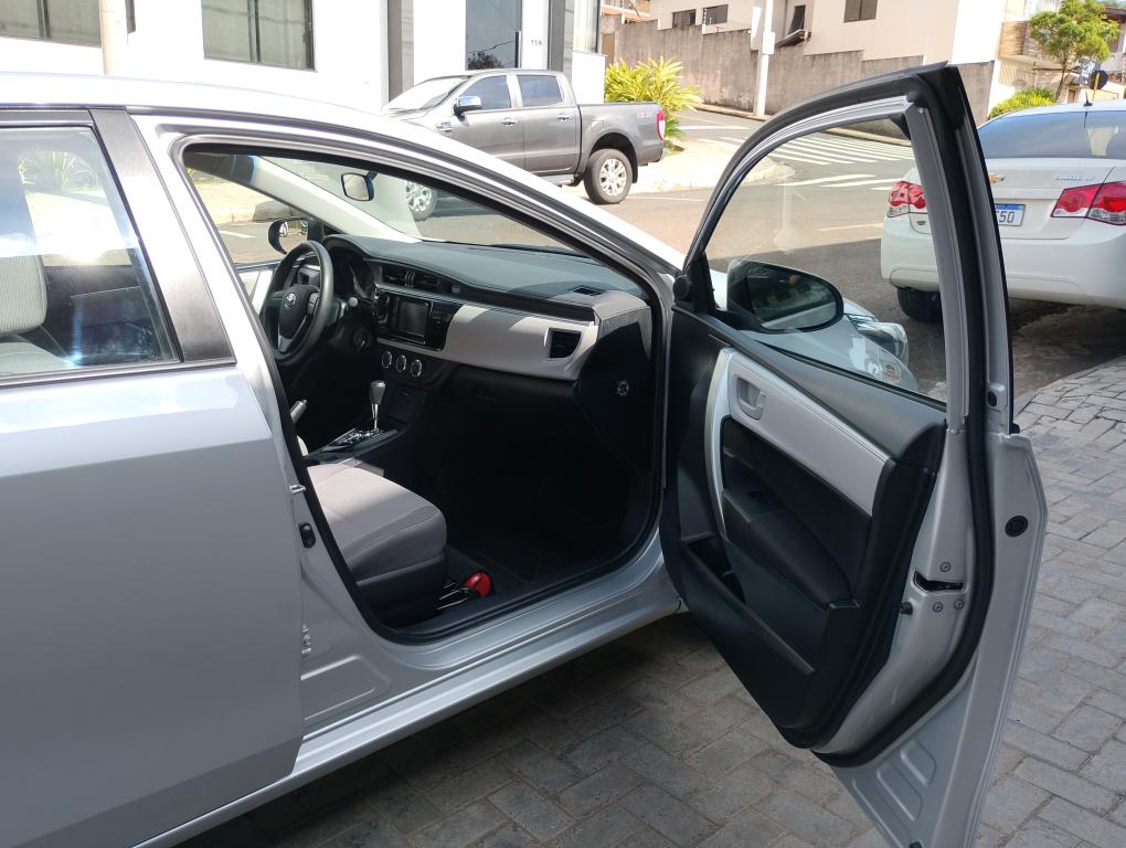 TOYOTA Corolla - Foto