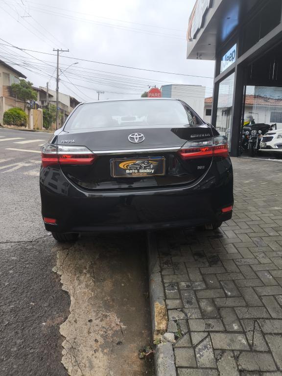 TOYOTA Corolla - Foto