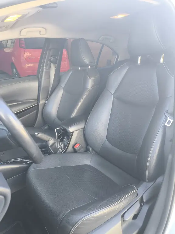 TOYOTA Corolla - Foto
