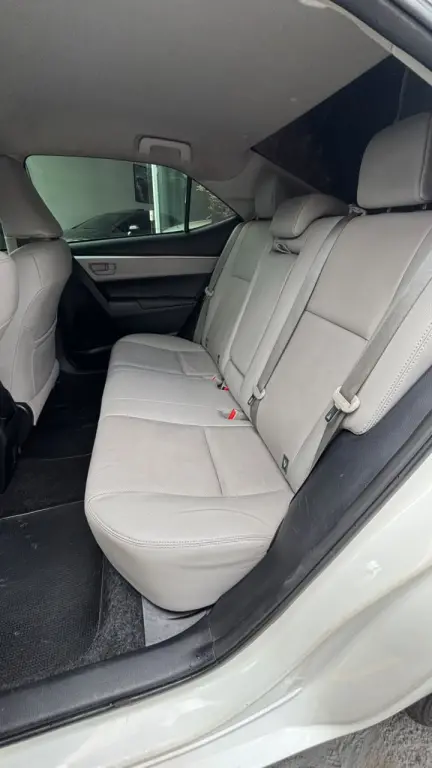 TOYOTA Corolla - Foto