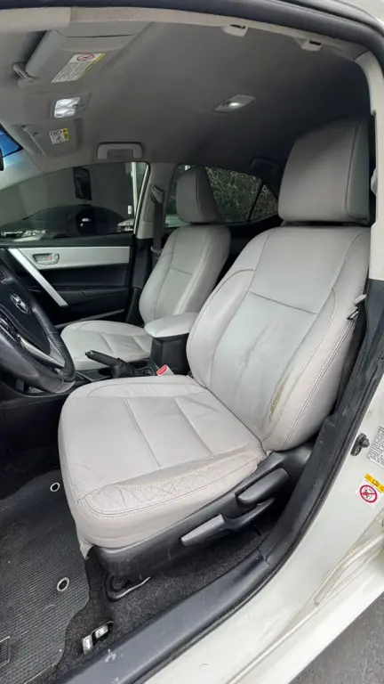 TOYOTA Corolla - Foto