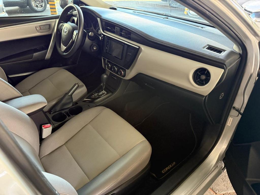 TOYOTA Corolla - Foto