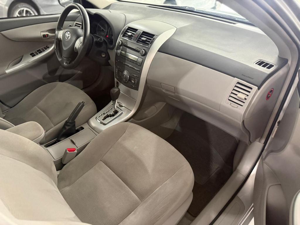 TOYOTA Corolla - Foto