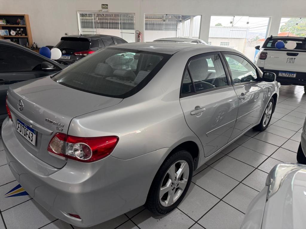 TOYOTA Corolla - Foto
