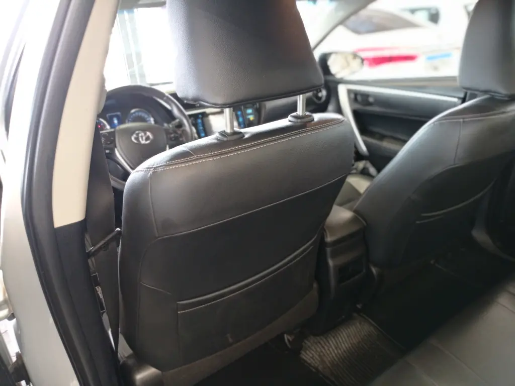 TOYOTA Corolla - Foto