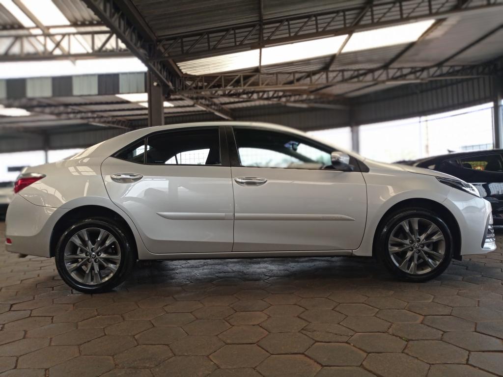 TOYOTA Corolla - Foto