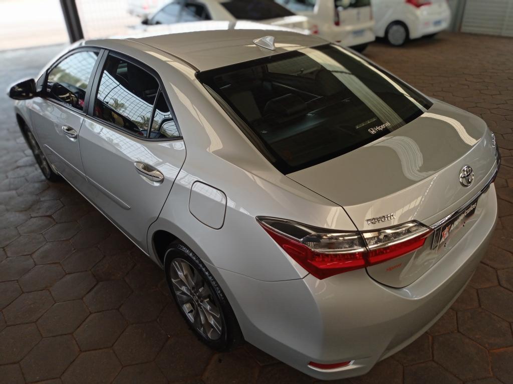 TOYOTA Corolla - Foto