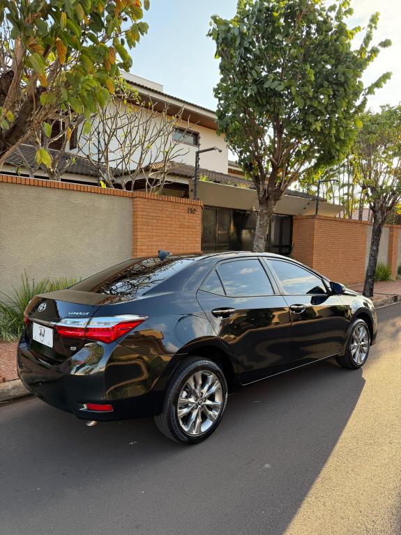 TOYOTA Corolla - Foto