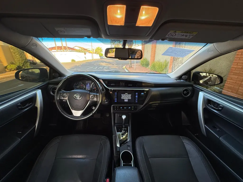 TOYOTA Corolla - Foto