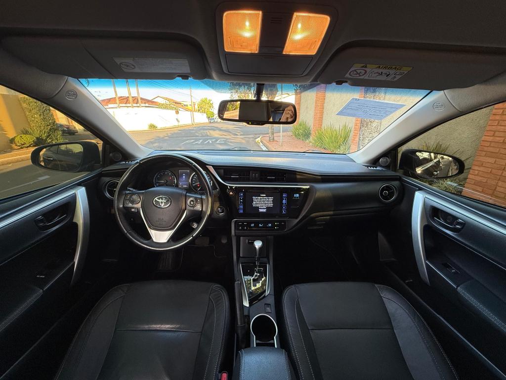 TOYOTA Corolla - Foto