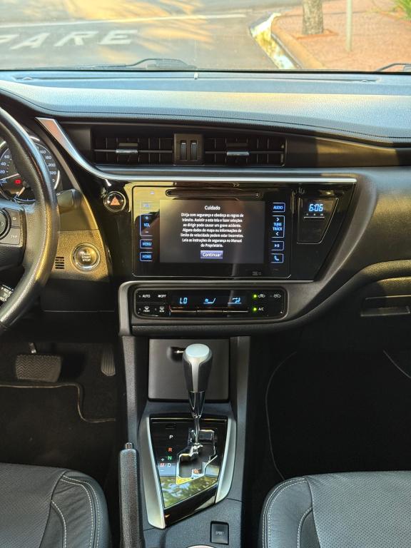 TOYOTA Corolla - Foto