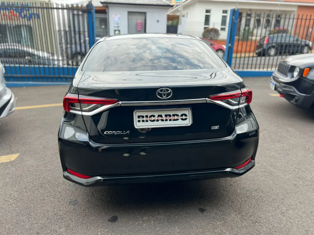 TOYOTA Corolla - Foto