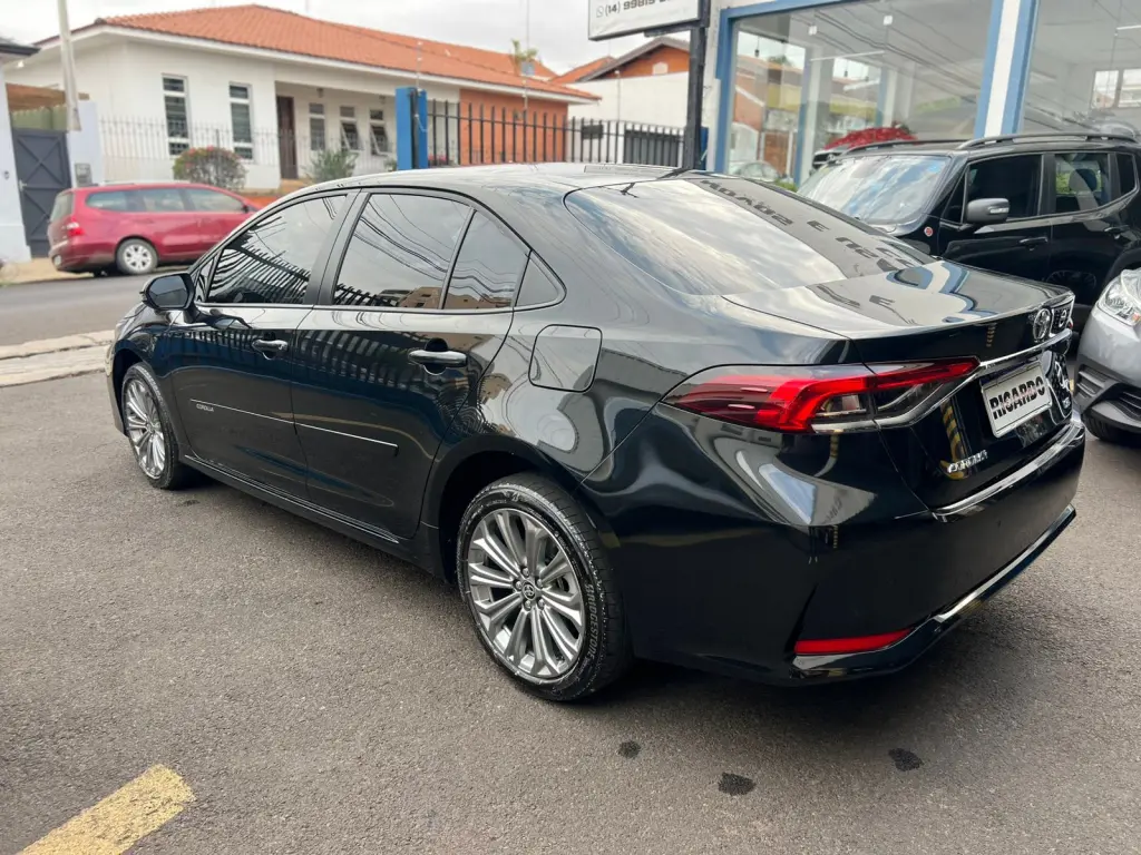 TOYOTA Corolla - Foto