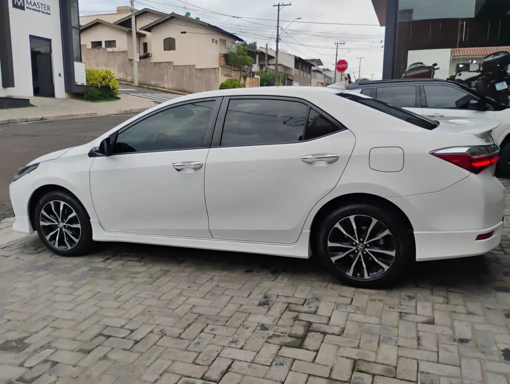 TOYOTA Corolla - Foto