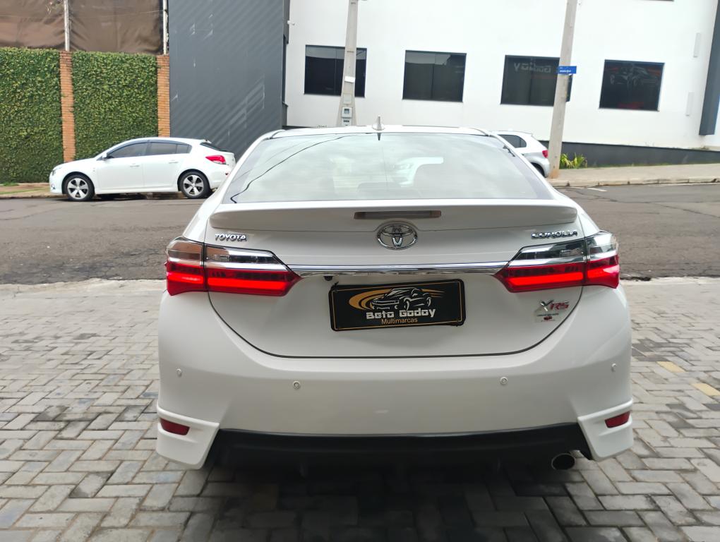 TOYOTA Corolla - Foto