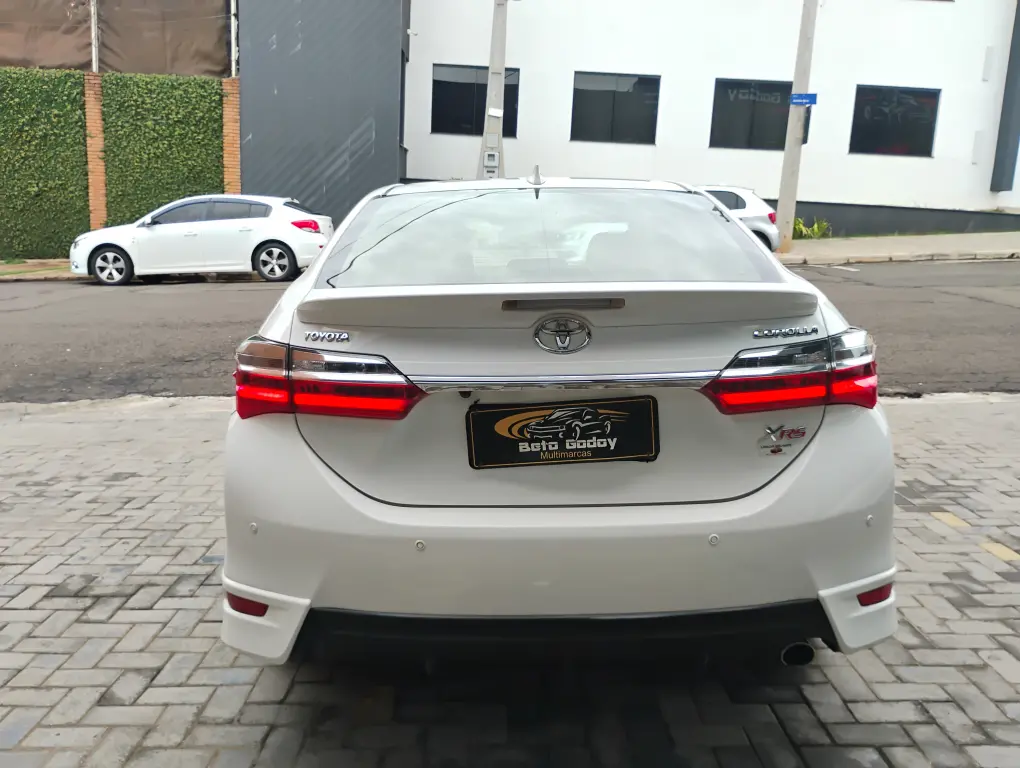 TOYOTA Corolla - Foto