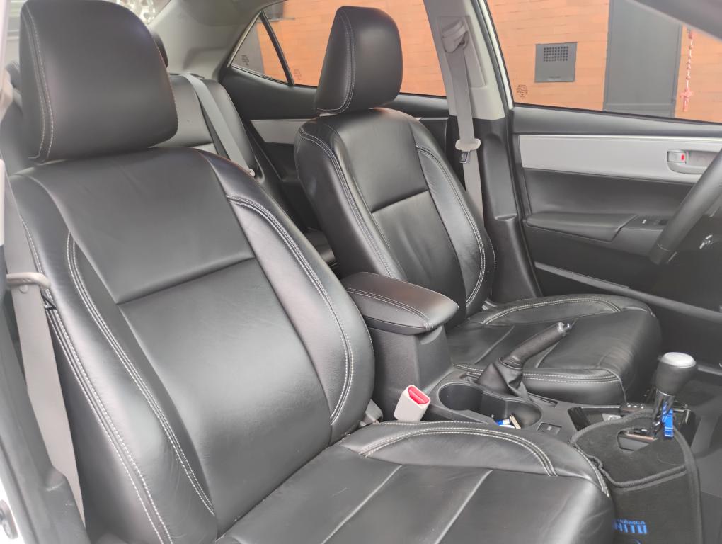 TOYOTA Corolla - Foto