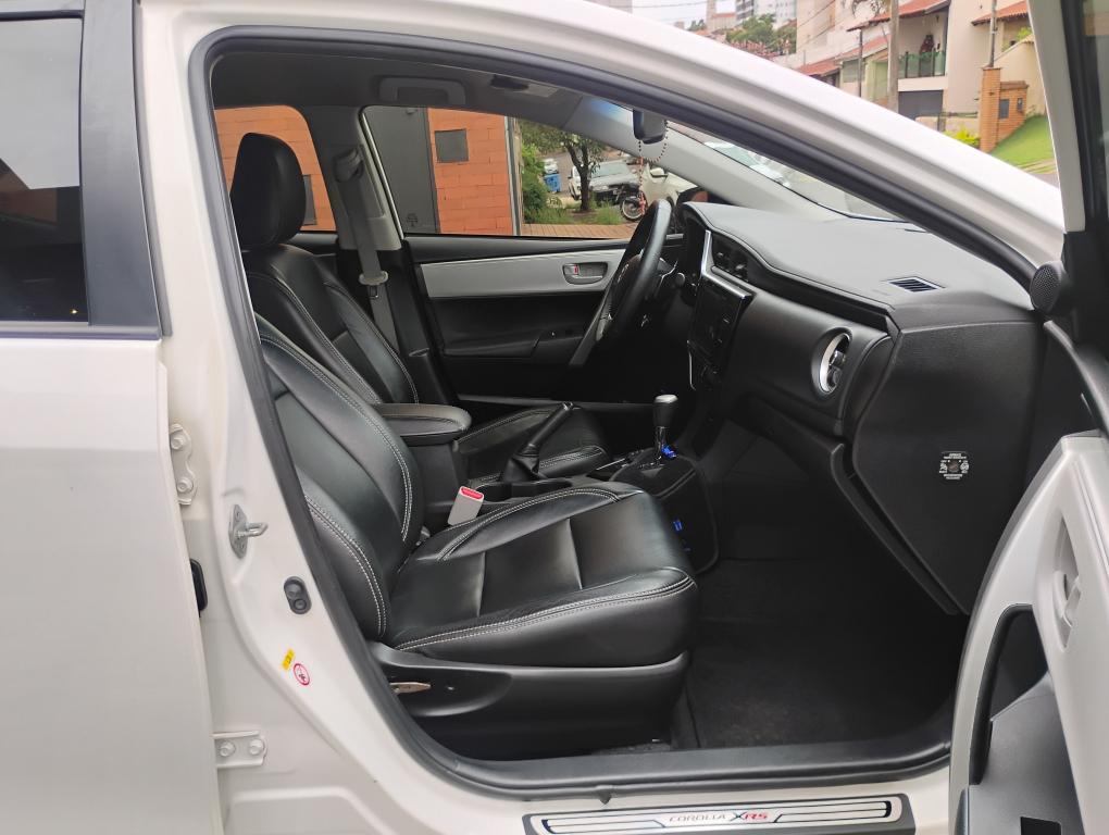 TOYOTA Corolla - Foto