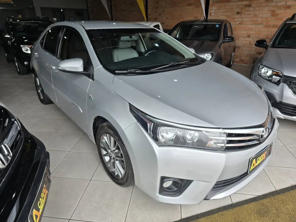 TOYOTA Corolla - Foto