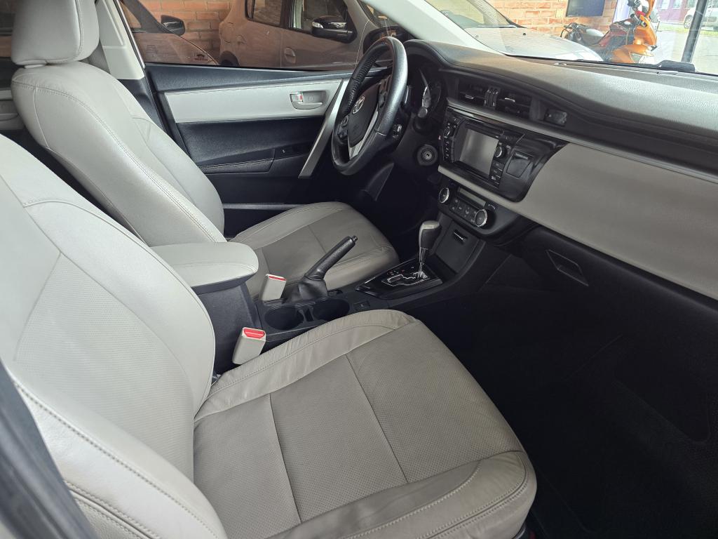 TOYOTA Corolla - Foto