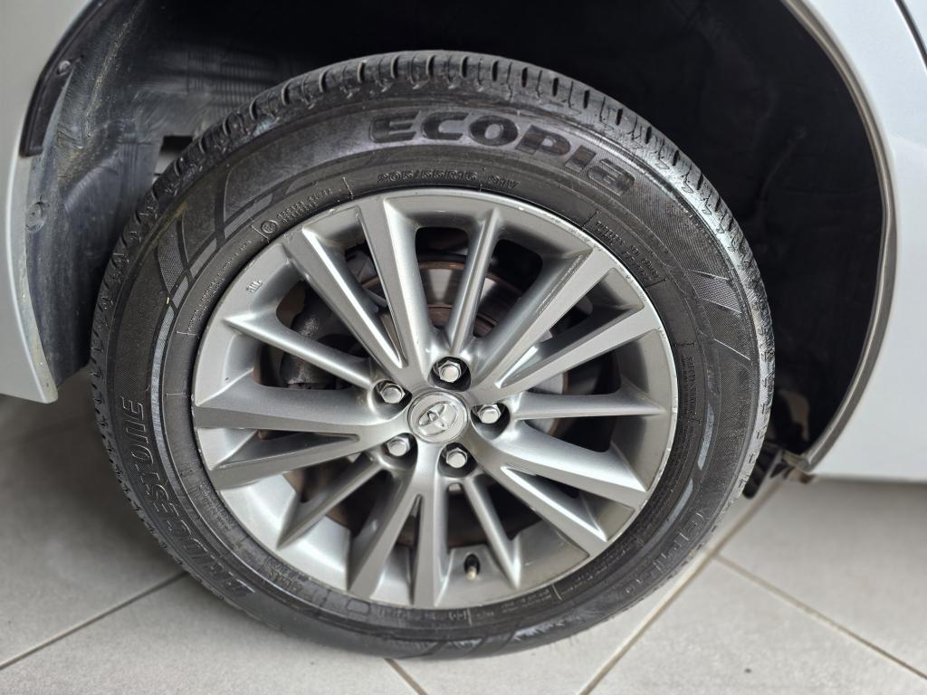 TOYOTA Corolla - Foto