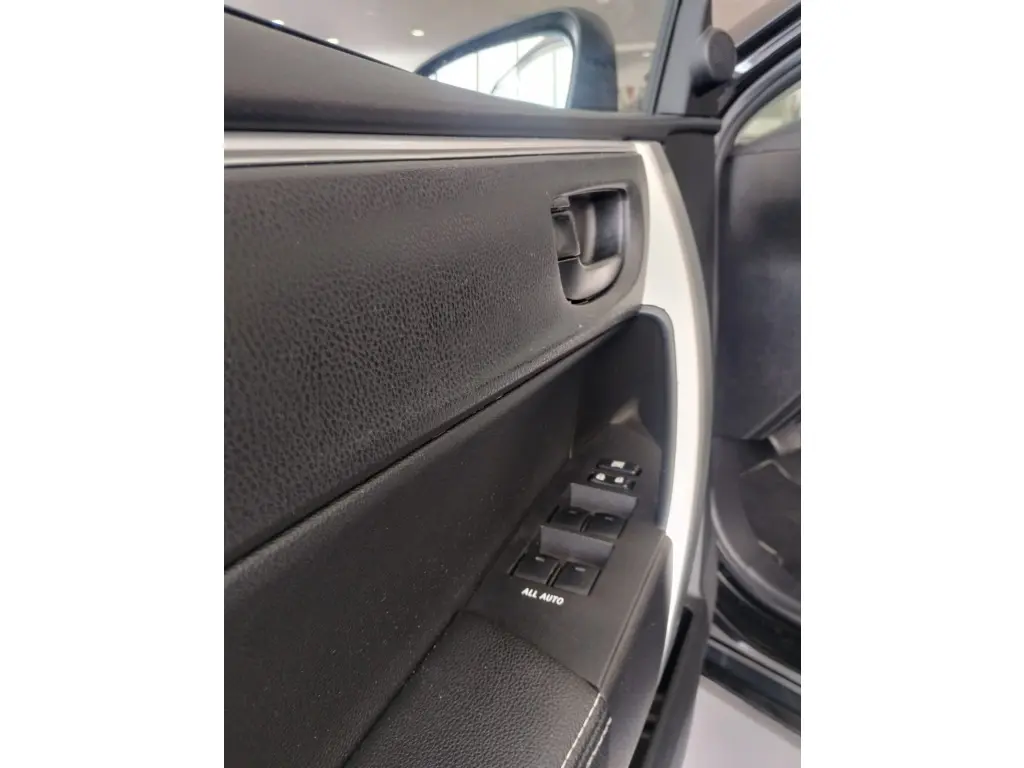 TOYOTA Corolla - Foto