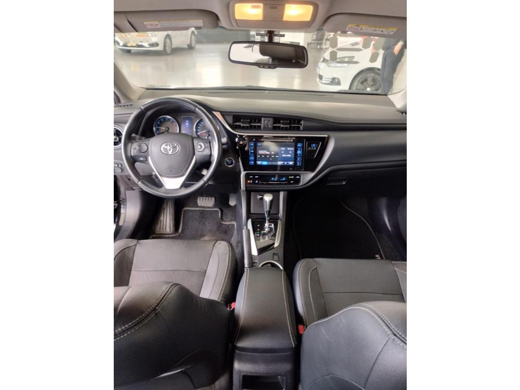 TOYOTA Corolla - Foto