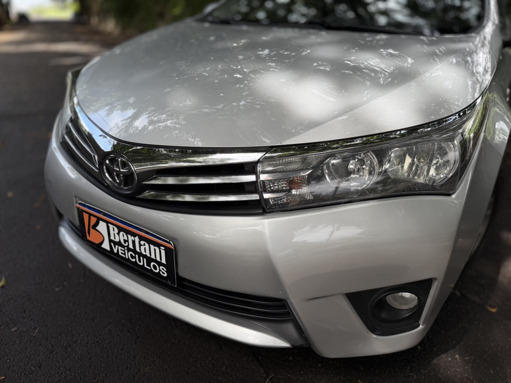 TOYOTA Corolla - Foto