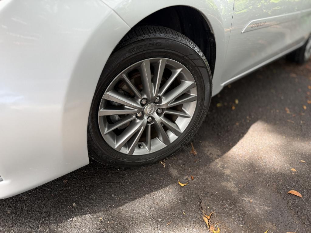 TOYOTA Corolla - Foto