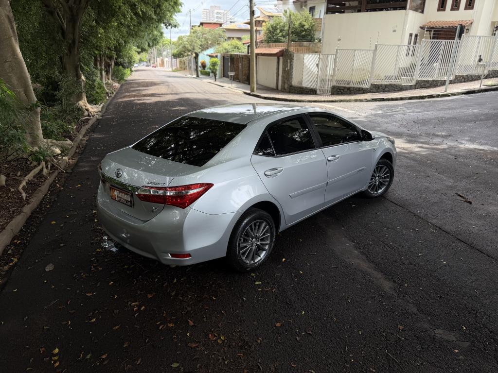 TOYOTA Corolla - Foto