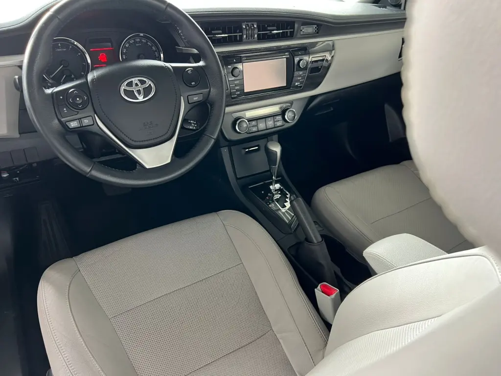 TOYOTA Corolla - Foto