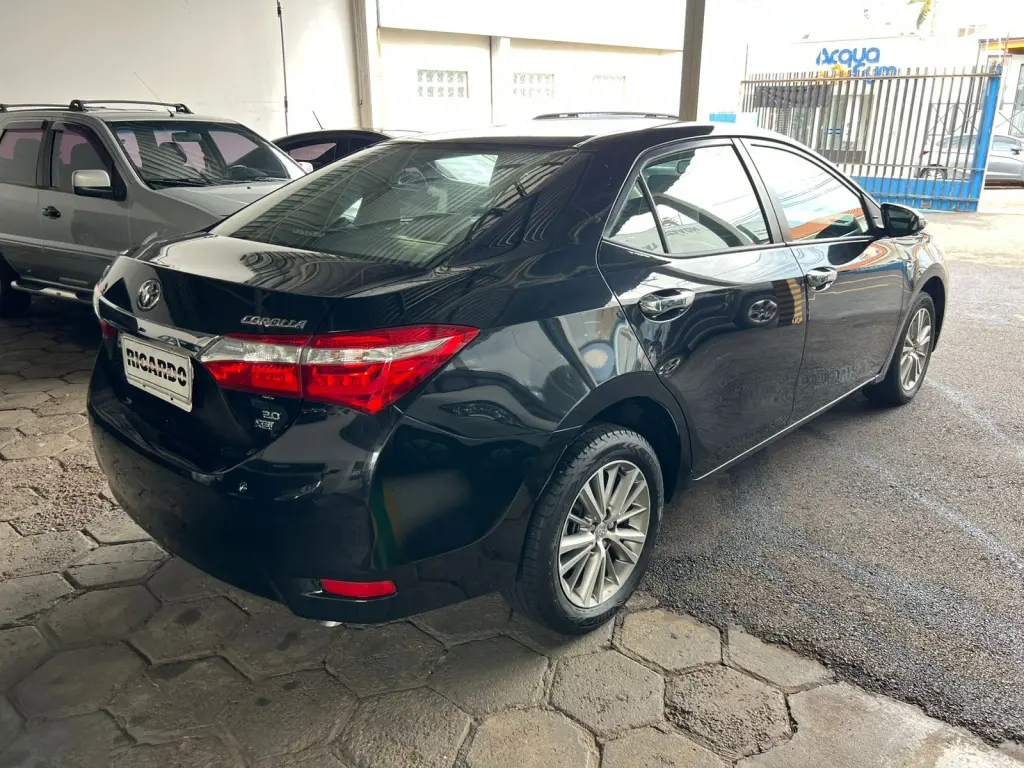 TOYOTA Corolla - Foto