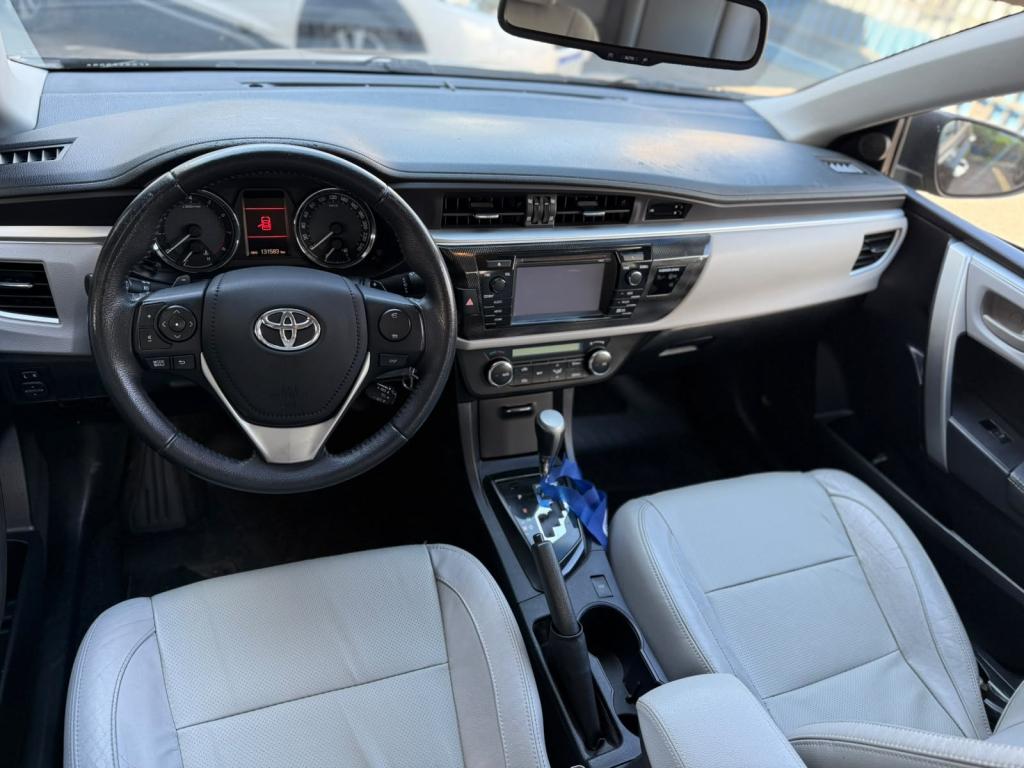 TOYOTA Corolla - Foto