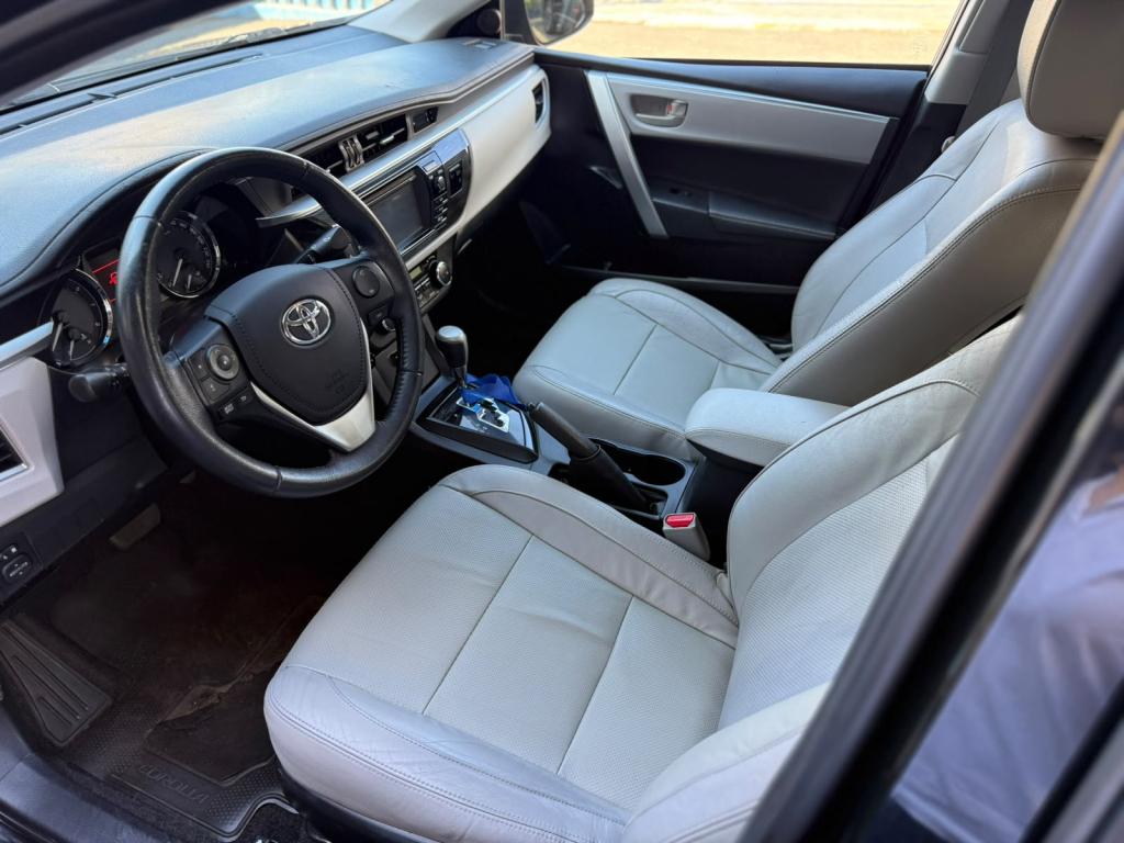 TOYOTA Corolla - Foto