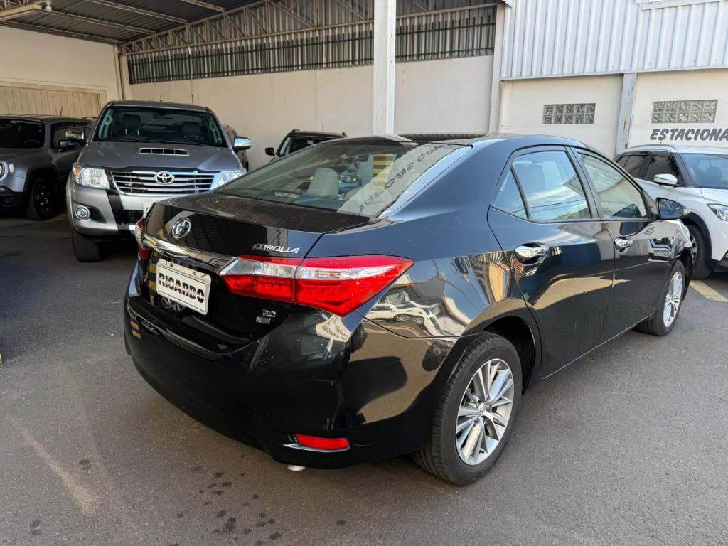 TOYOTA Corolla - Foto