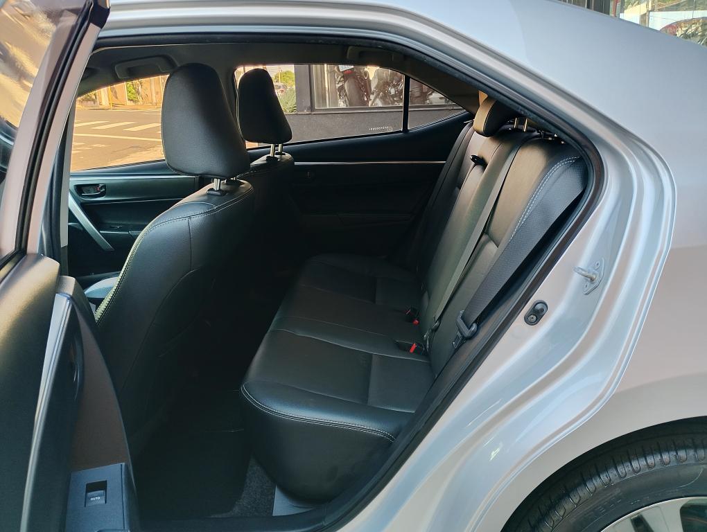 TOYOTA Corolla - Foto