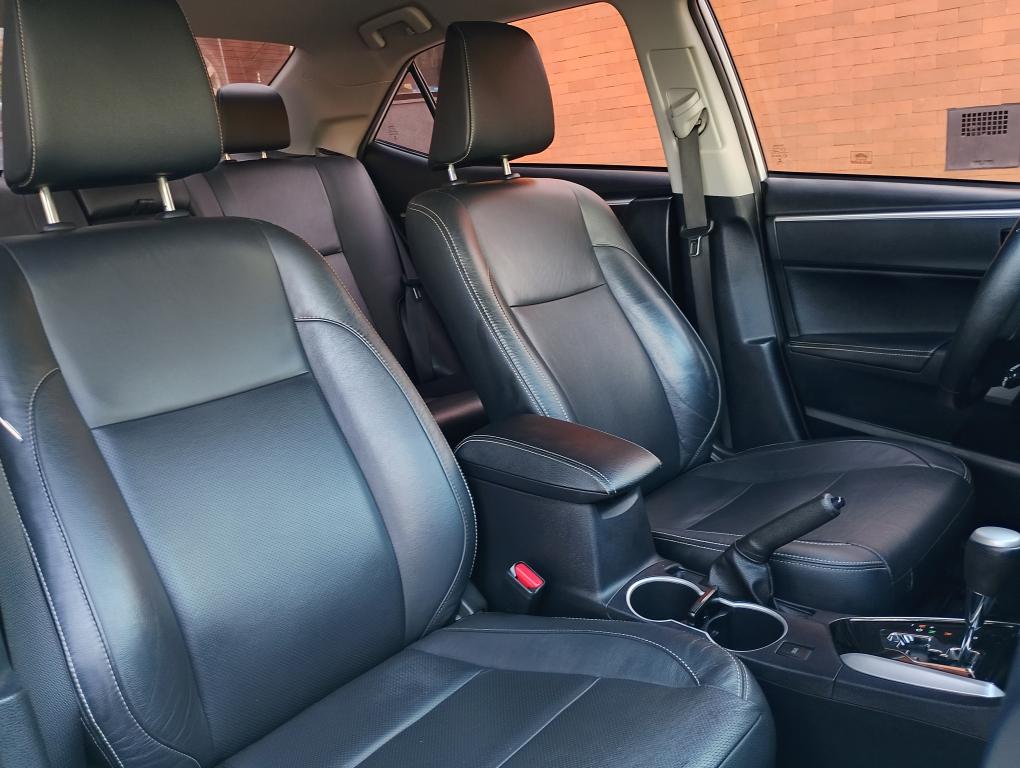 TOYOTA Corolla - Foto