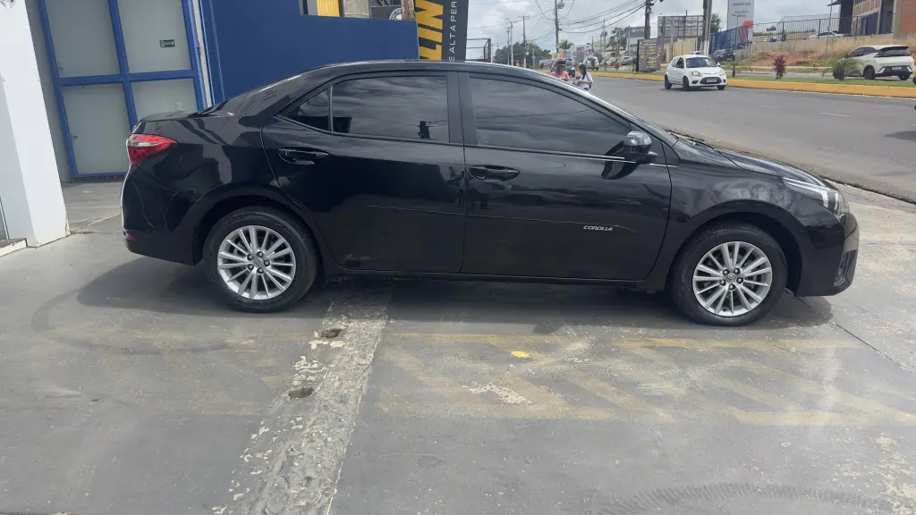 TOYOTA Corolla - Foto