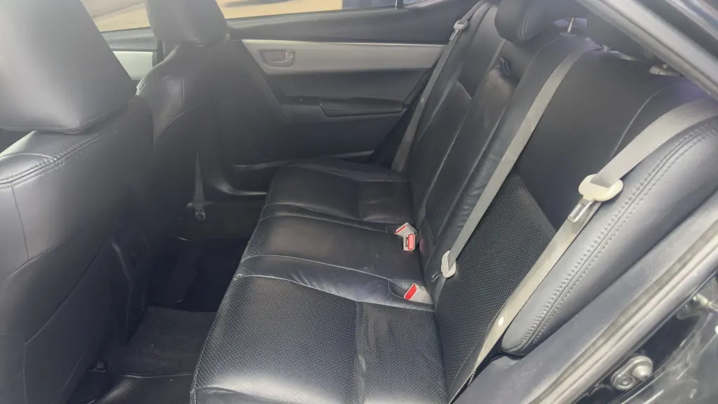 TOYOTA Corolla - Foto