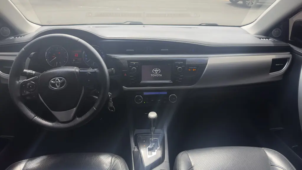 TOYOTA Corolla - Foto