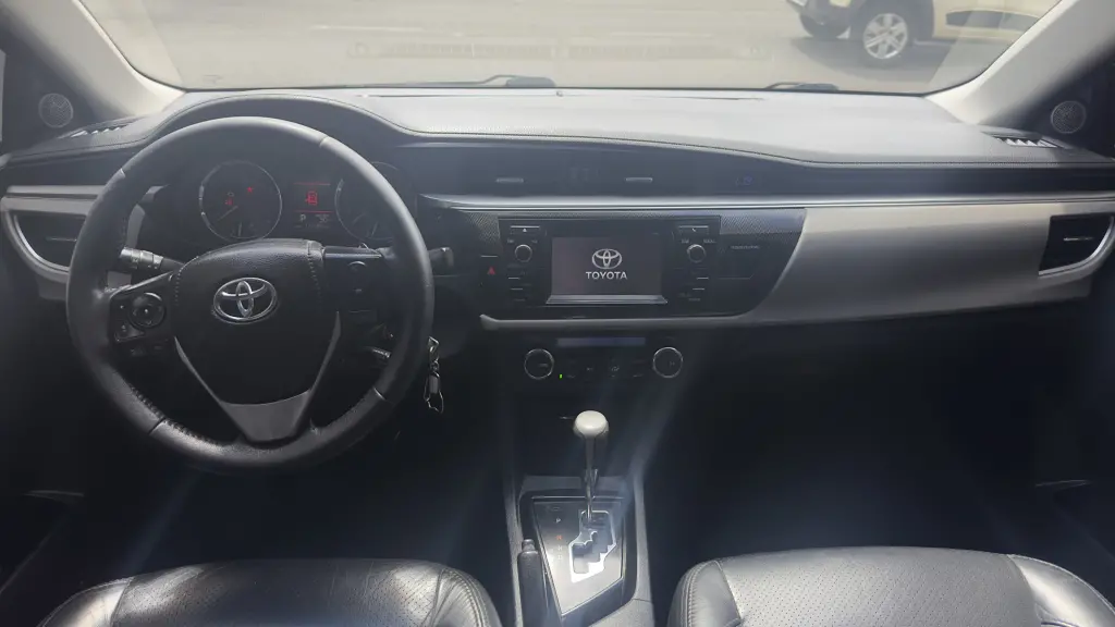 TOYOTA Corolla - Foto