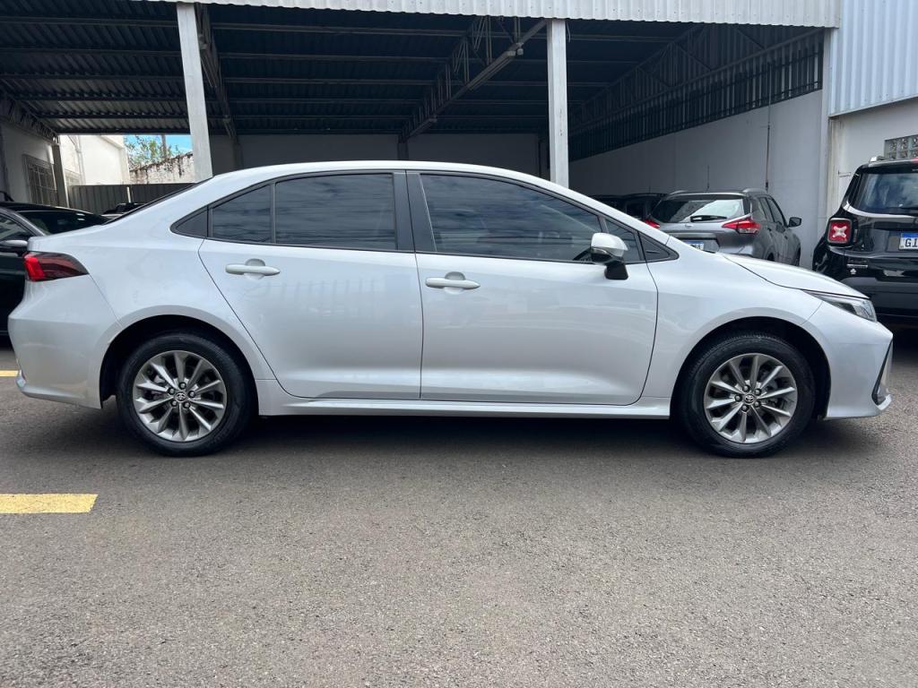 TOYOTA Corolla - Foto