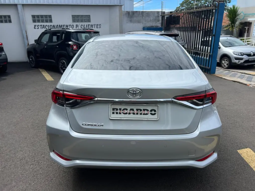 TOYOTA Corolla - Foto