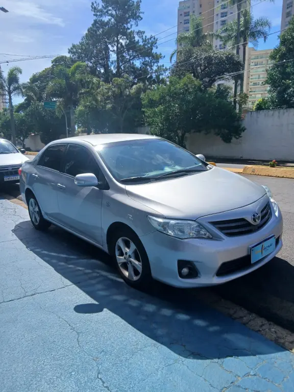 TOYOTA Corolla - Foto