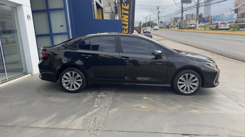 TOYOTA Corolla - Foto